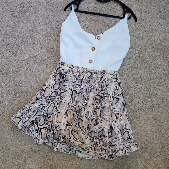 NEW MainStrip ROMPER DRESS * Santura Snake Print Ruffle Large NWT - Picture 14 of 16